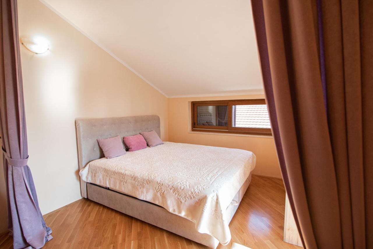 Boka Apartment Baošići Buitenkant foto