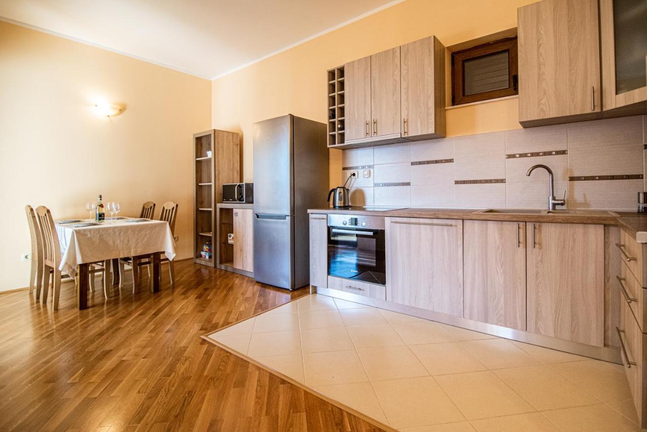 Boka Apartment Baošići Buitenkant foto