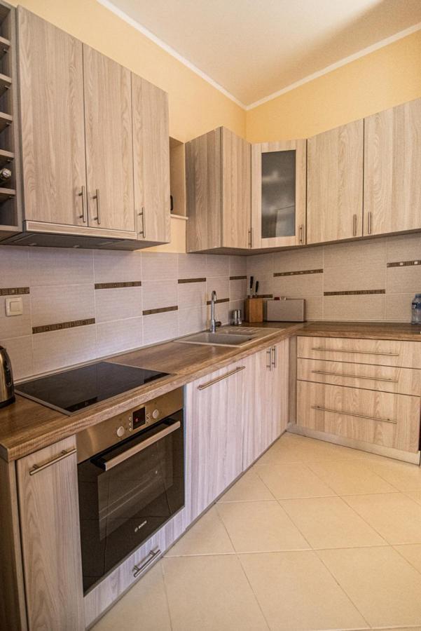 Boka Apartment Baošići Buitenkant foto